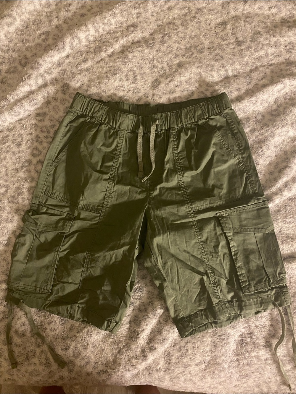 Men's Olive Green Cargo Shorts - Drawstring Waist